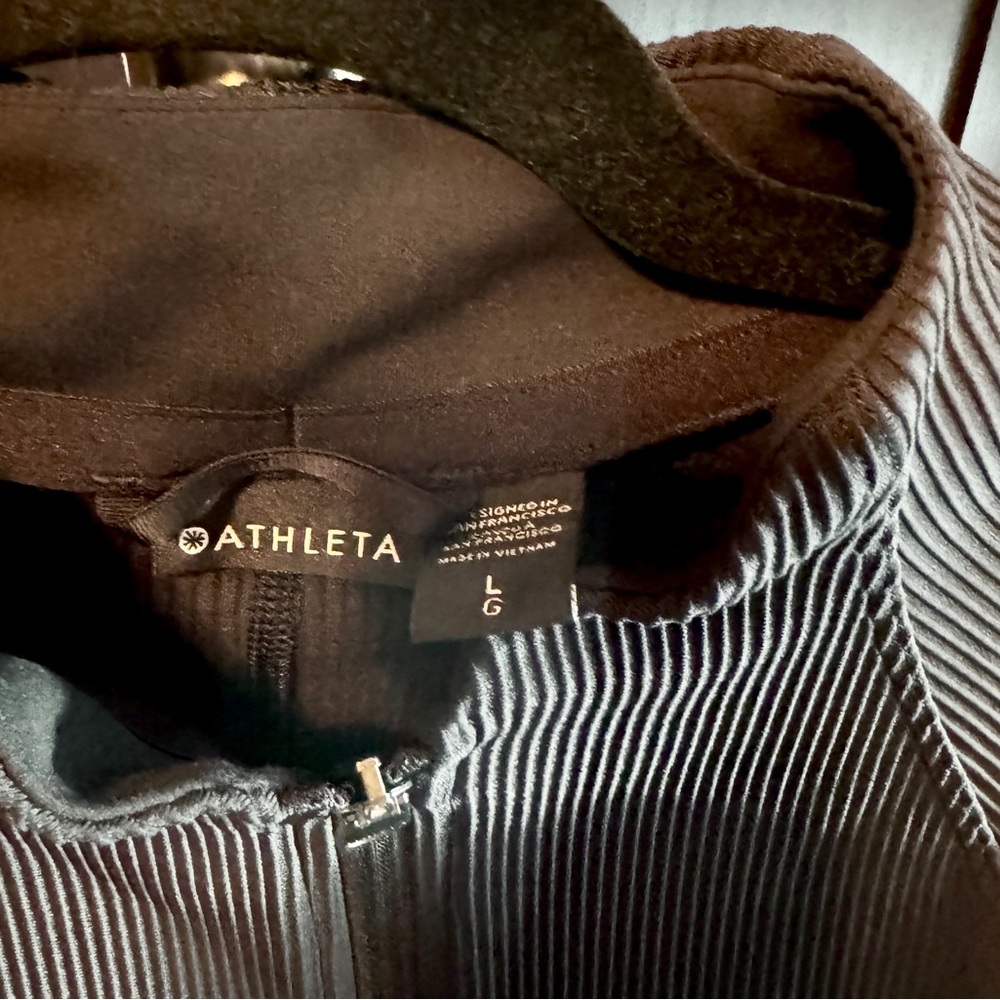Athleta Black Ribbed Jacket - Picture 2 of 3